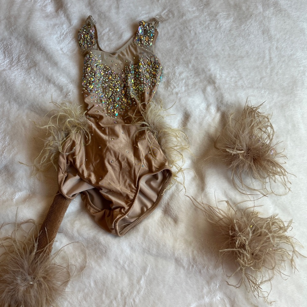 Custom Lion Dance Costume Child Large Nude Rhinestone Feather Solo Competition